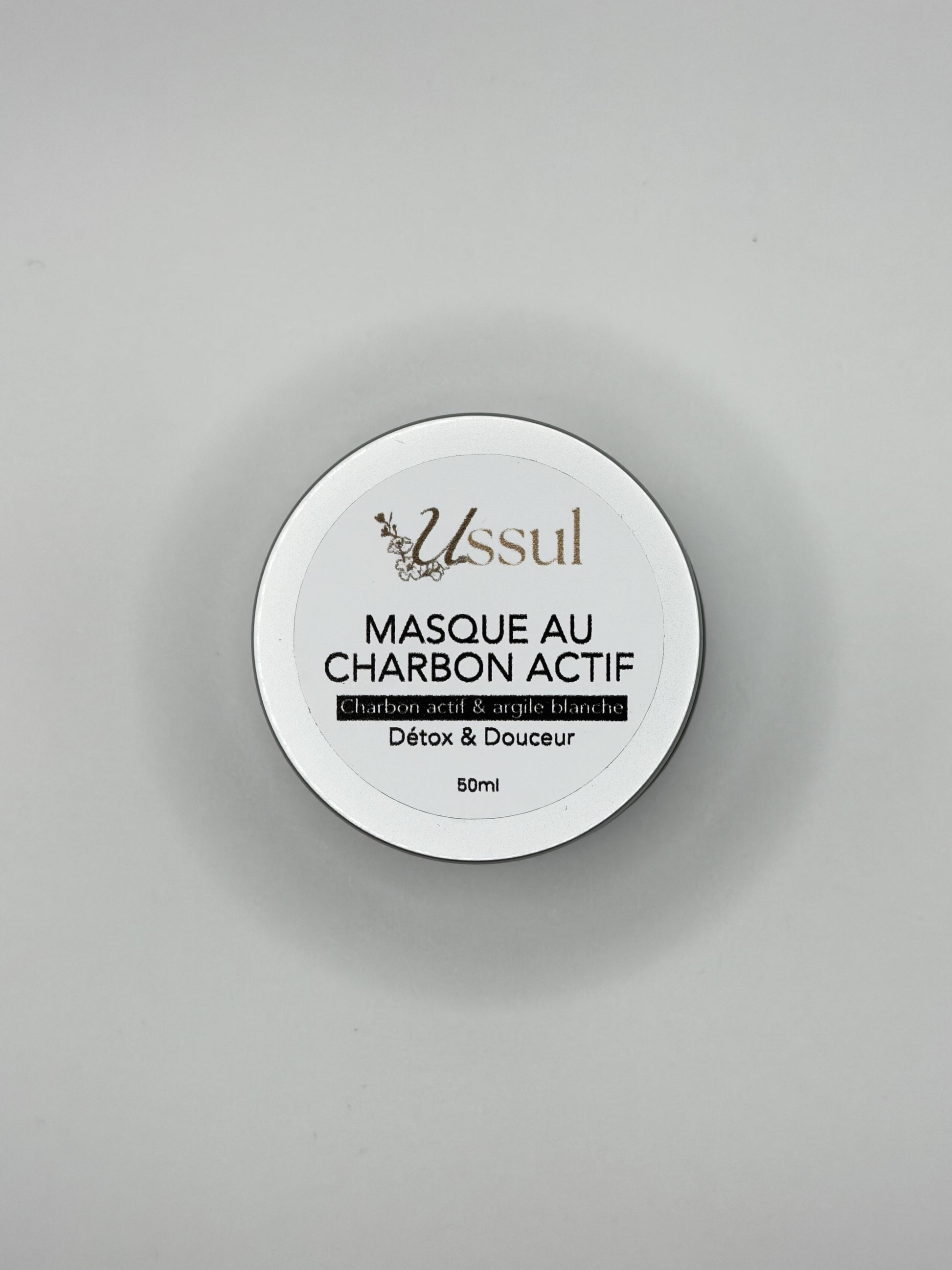 Masque detoxifiant au charbon actif et argile blanche