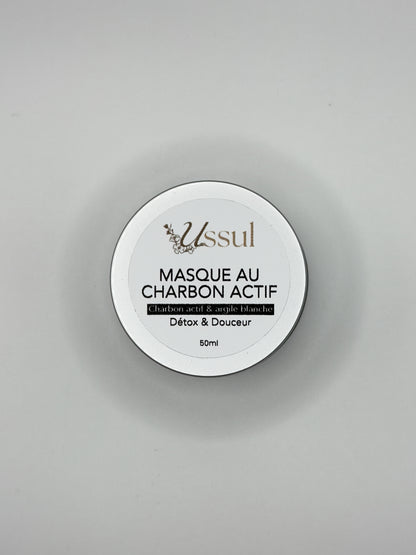 Masque detoxifiant au charbon actif et argile blanche