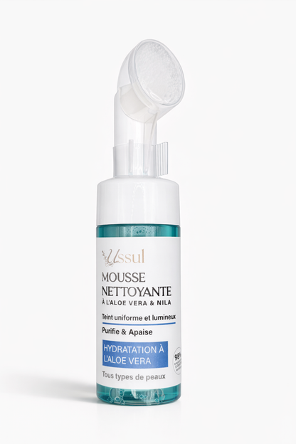 Mousse Nettoyante Aloe Vera & Nila – Teint Uniforme & Lumineux Avec brosse intégrée – 98 % d’ingrédients d’origine naturelle