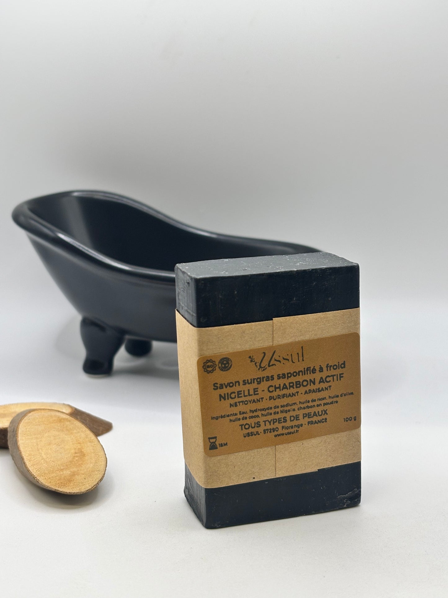 Savon nigelle au charbon actif saponifié à froid USSUL